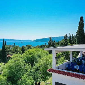 Medena Budget Apartman Trogir